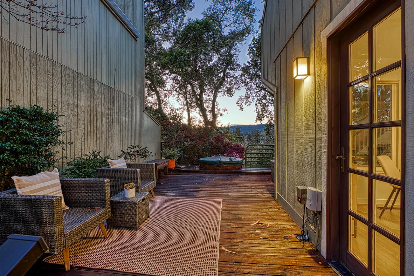 Detail Gallery Image 3 of 50 For 11 Berkeley Ct, Santa Cruz,  CA 95062 - 2 Beds | 1/1 Baths