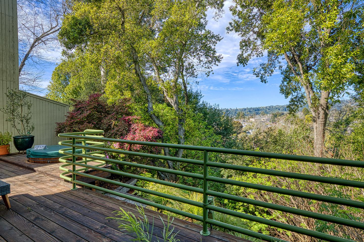 Detail Gallery Image 41 of 50 For 11 Berkeley Ct, Santa Cruz,  CA 95062 - 2 Beds | 1/1 Baths