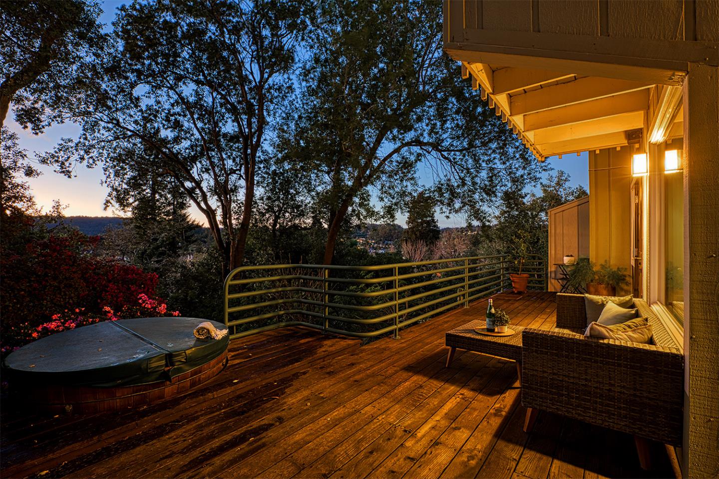 Detail Gallery Image 7 of 50 For 11 Berkeley Ct, Santa Cruz,  CA 95062 - 2 Beds | 1/1 Baths