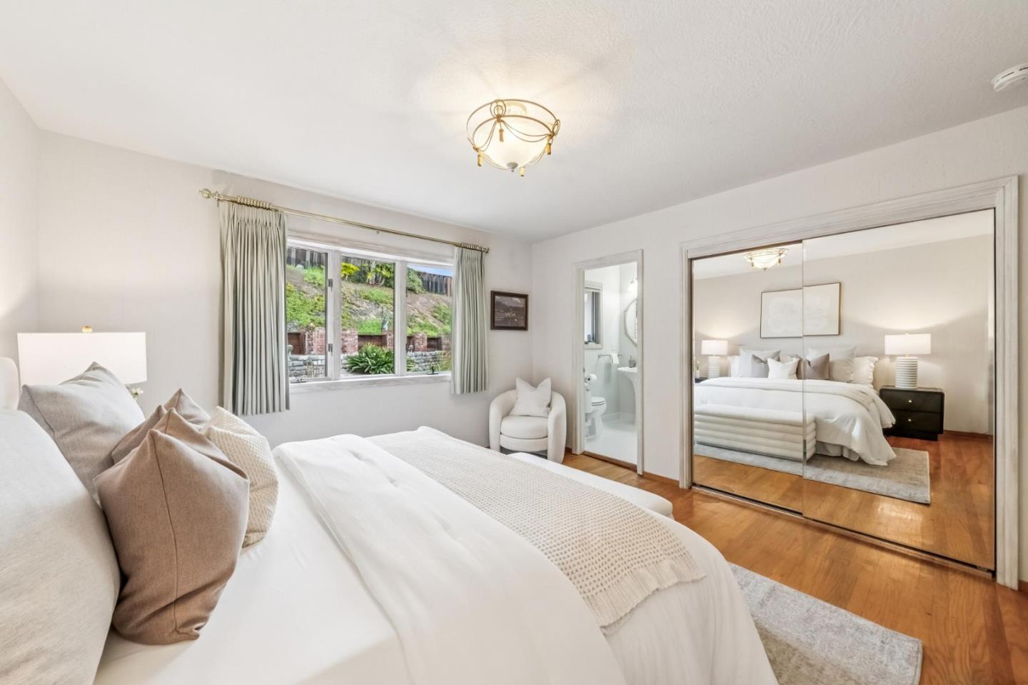 Detail Gallery Image 18 of 38 For 224 Highland Ave, San Carlos,  CA 94070 - 3 Beds | 2 Baths