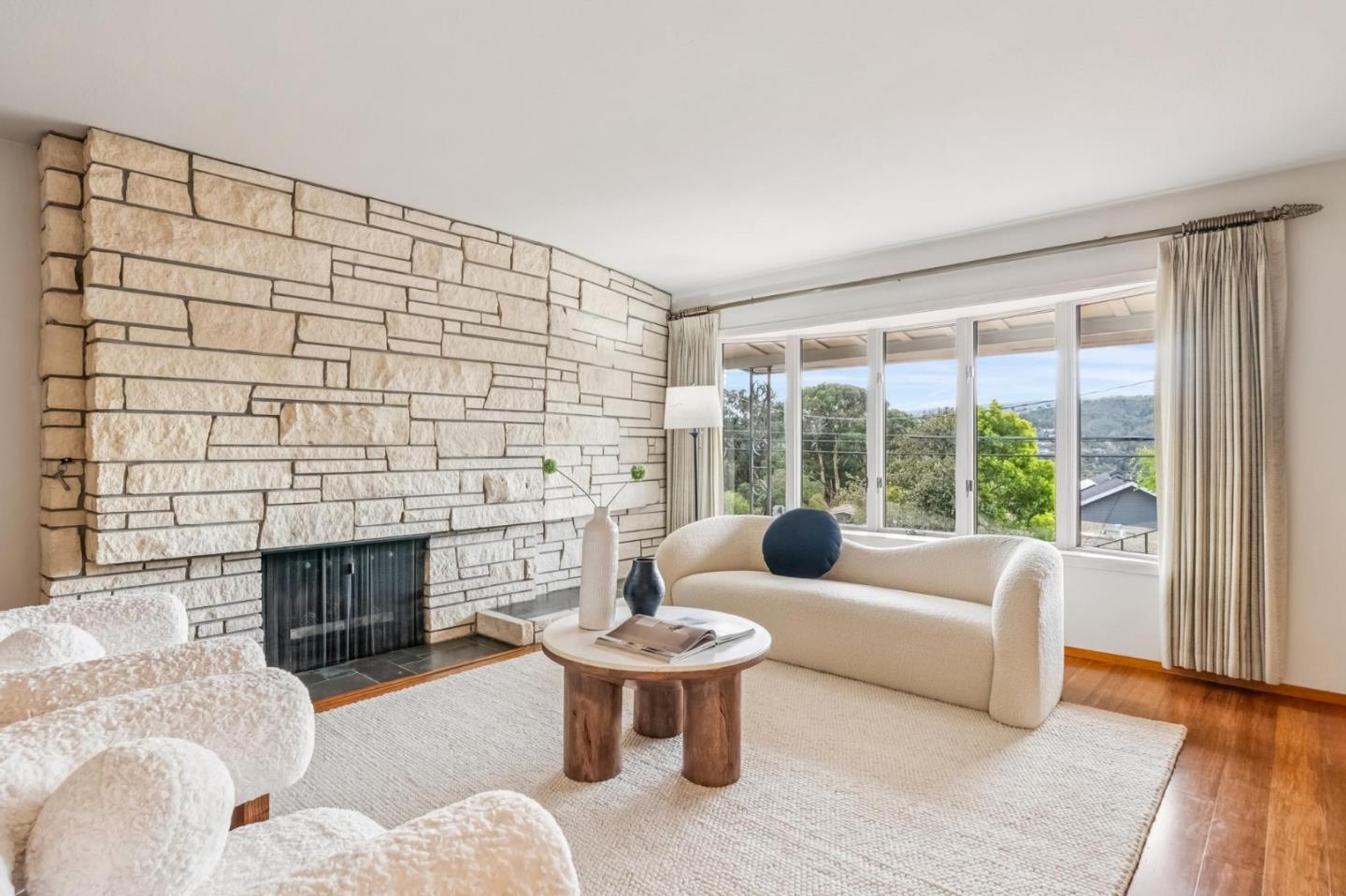 Detail Gallery Image 8 of 38 For 224 Highland Ave, San Carlos,  CA 94070 - 3 Beds | 2 Baths