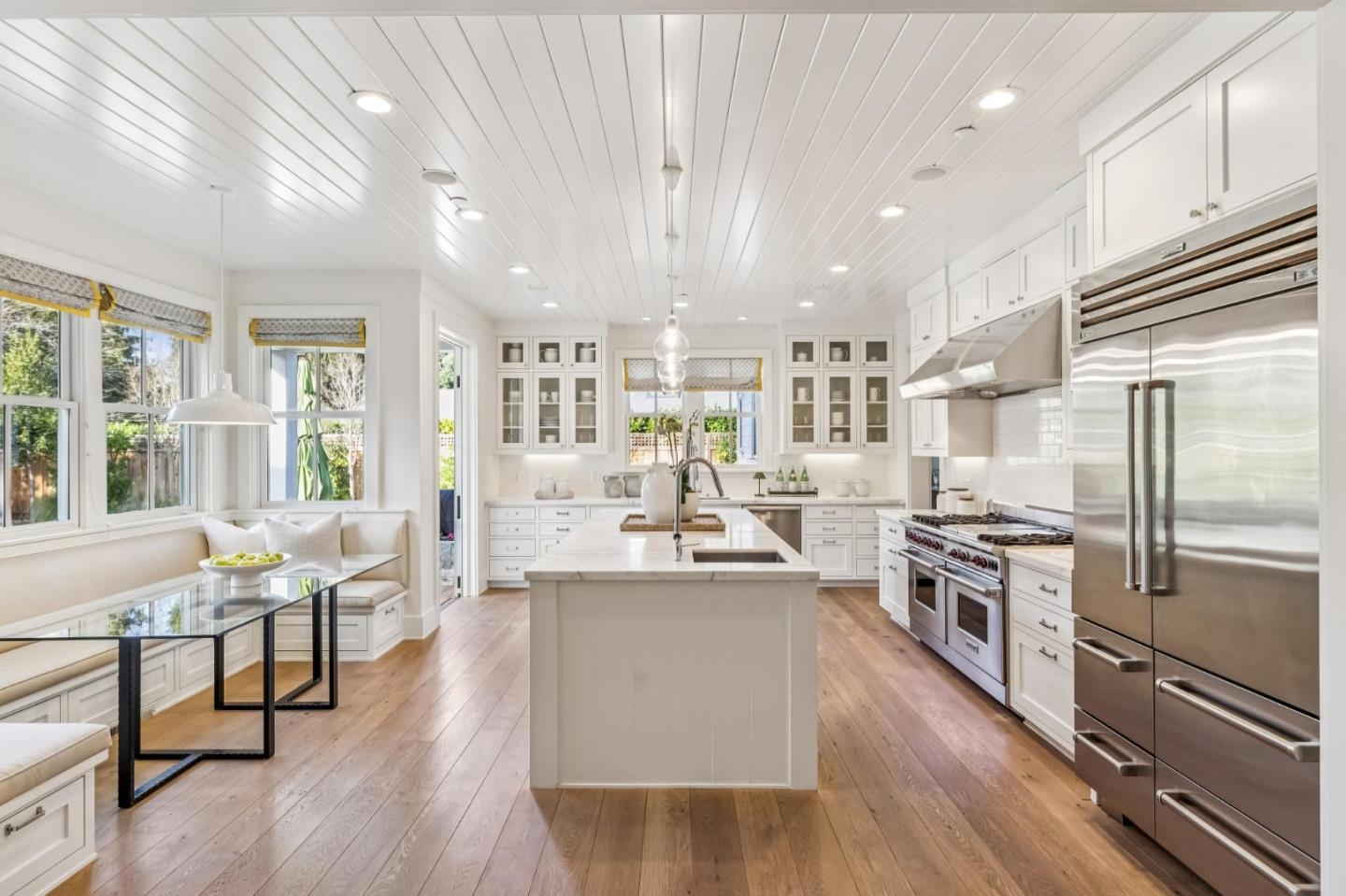 Detail Gallery Image 15 of 60 For 1806 Doris Dr, Menlo Park,  CA 94025 - 5 Beds | 5/2 Baths