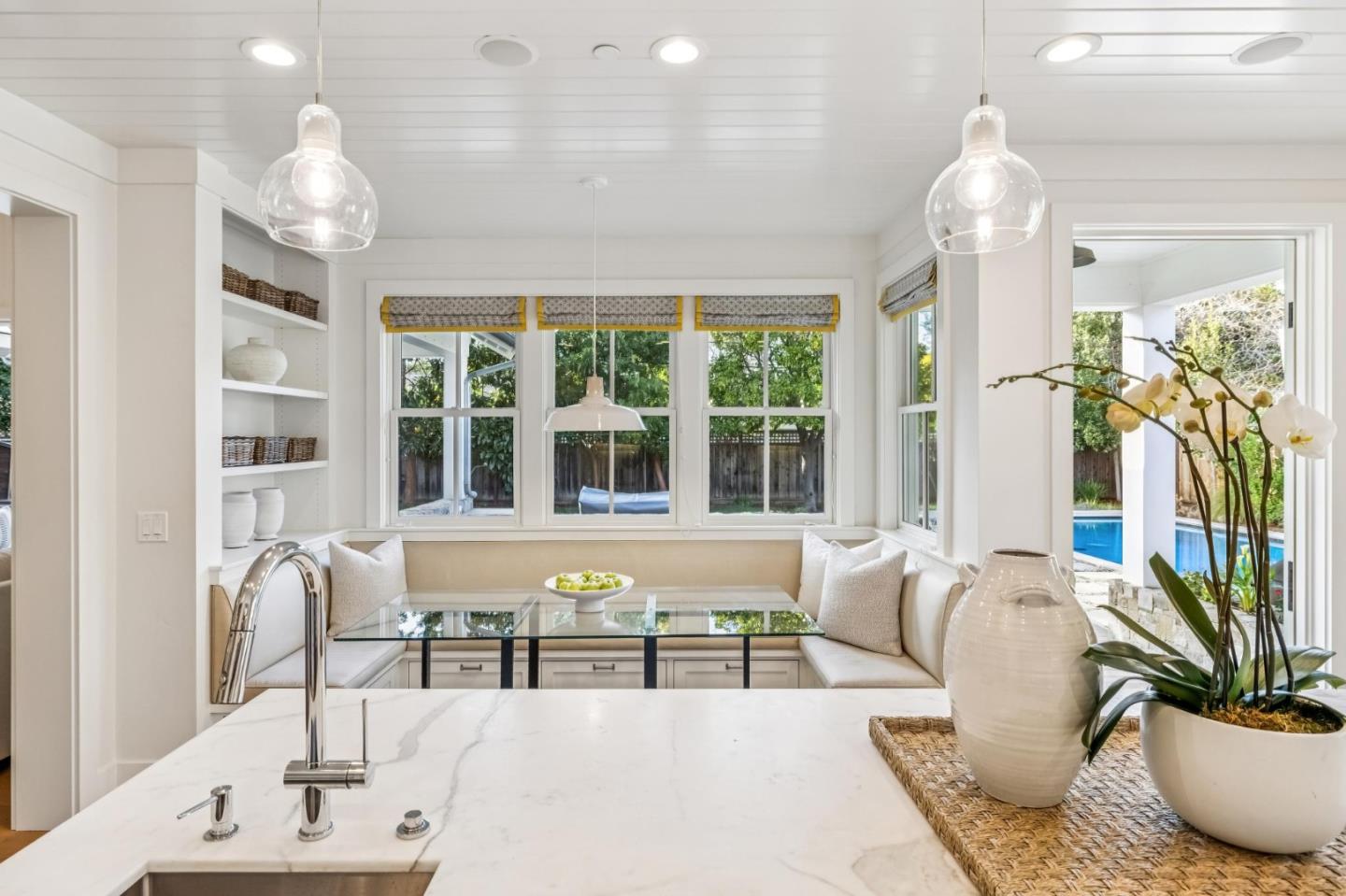 Detail Gallery Image 16 of 60 For 1806 Doris Dr, Menlo Park,  CA 94025 - 5 Beds | 5/2 Baths