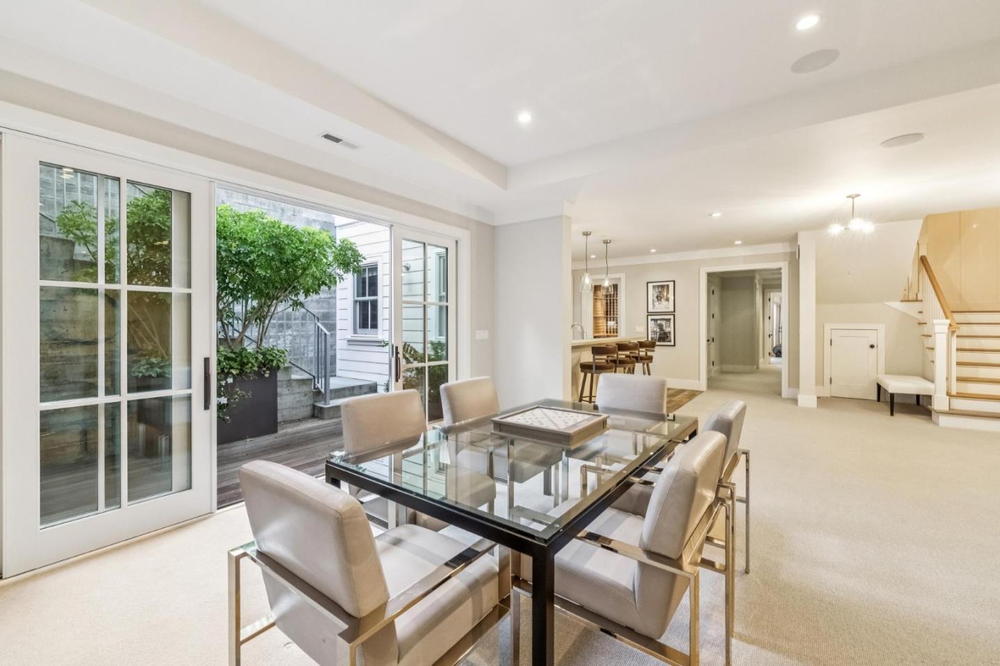 Detail Gallery Image 39 of 60 For 1806 Doris Dr, Menlo Park,  CA 94025 - 5 Beds | 5/2 Baths