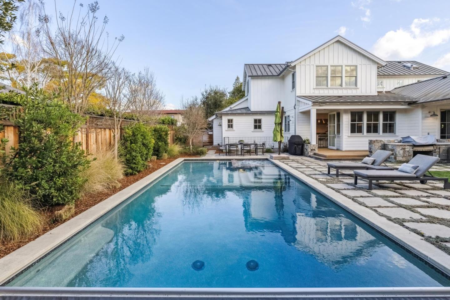 Detail Gallery Image 48 of 60 For 1806 Doris Dr, Menlo Park,  CA 94025 - 5 Beds | 5/2 Baths