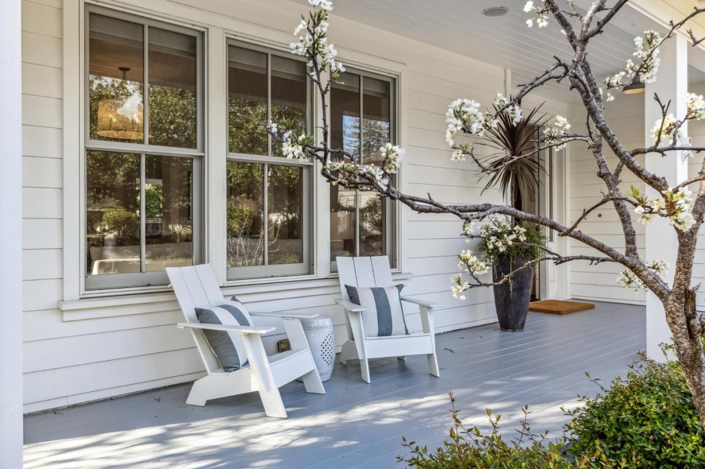 Detail Gallery Image 5 of 60 For 1806 Doris Dr, Menlo Park,  CA 94025 - 5 Beds | 5/2 Baths