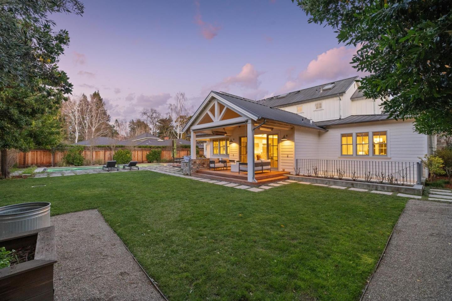 Detail Gallery Image 55 of 60 For 1806 Doris Dr, Menlo Park,  CA 94025 - 5 Beds | 5/2 Baths