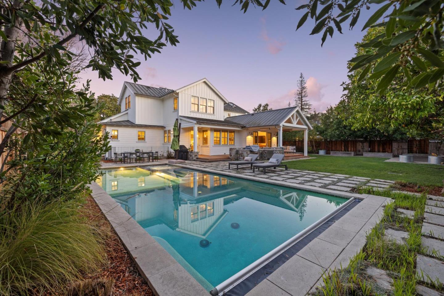 Detail Gallery Image 57 of 60 For 1806 Doris Dr, Menlo Park,  CA 94025 - 5 Beds | 5/2 Baths