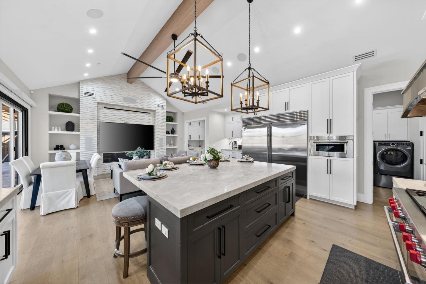 Detail Gallery Image 10 of 44 For 1743 Santa Barbara Dr, San Jose,  CA 95125 - 7 Beds | 5 Baths