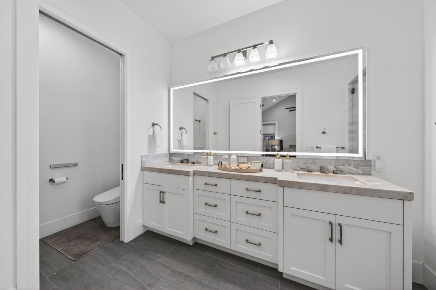 Detail Gallery Image 15 of 44 For 1743 Santa Barbara Dr, San Jose,  CA 95125 - 7 Beds | 5 Baths