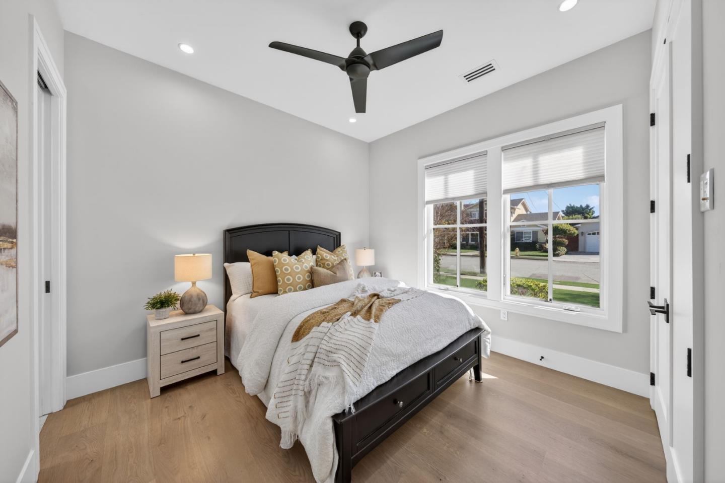 Detail Gallery Image 21 of 44 For 1743 Santa Barbara Dr, San Jose,  CA 95125 - 7 Beds | 5 Baths