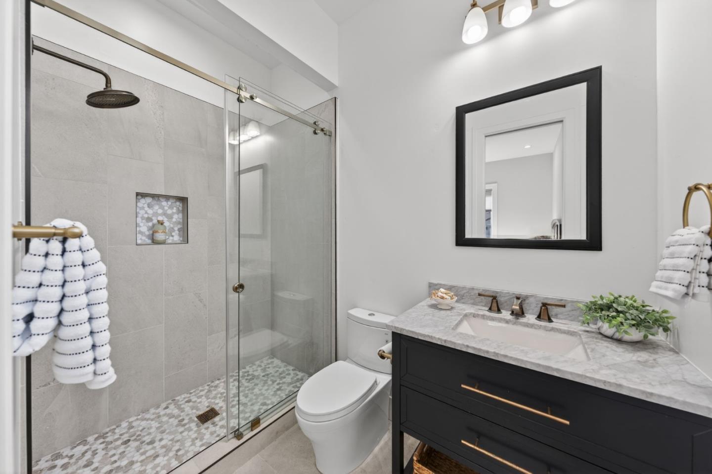 Detail Gallery Image 22 of 44 For 1743 Santa Barbara Dr, San Jose,  CA 95125 - 7 Beds | 5 Baths