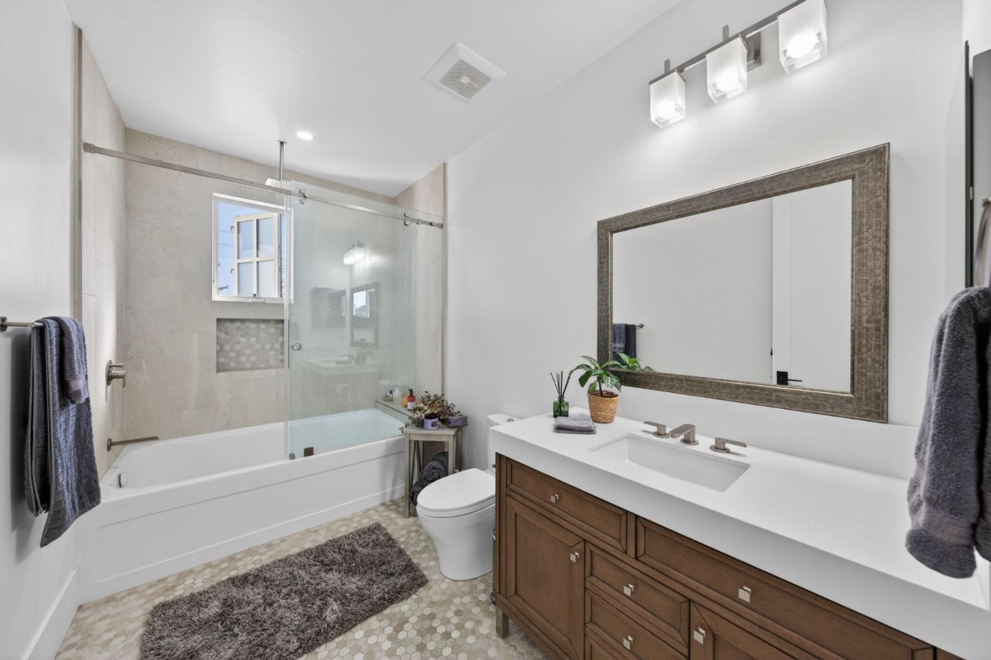 Detail Gallery Image 30 of 44 For 1743 Santa Barbara Dr, San Jose,  CA 95125 - 7 Beds | 5 Baths