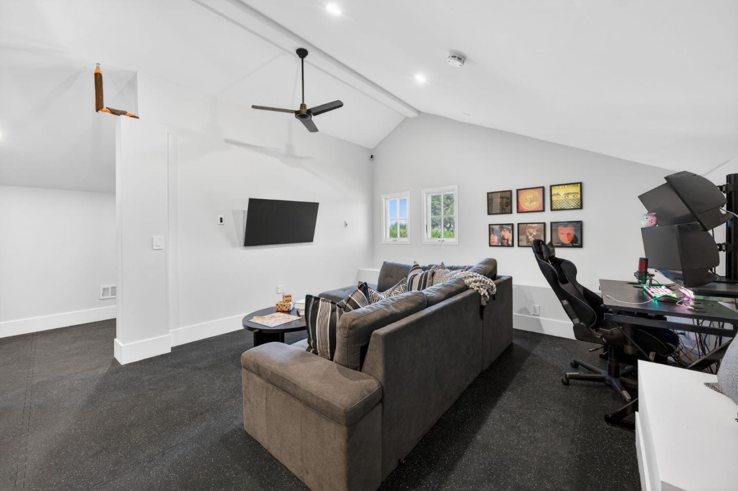 Detail Gallery Image 34 of 44 For 1743 Santa Barbara Dr, San Jose,  CA 95125 - 7 Beds | 5 Baths