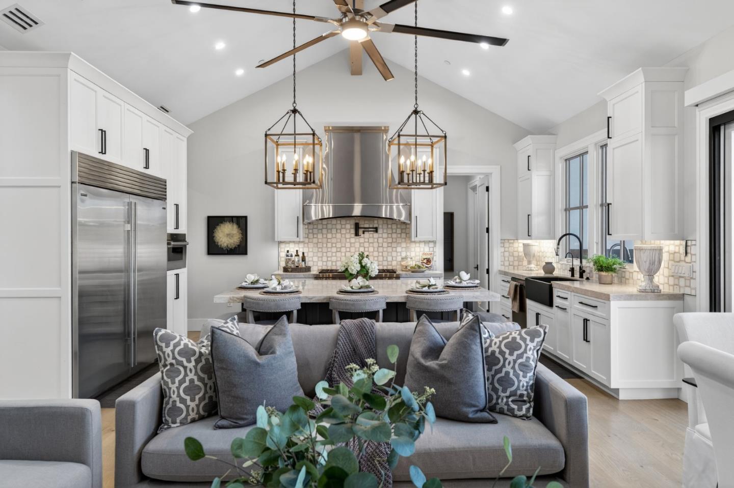 Detail Gallery Image 6 of 44 For 1743 Santa Barbara Dr, San Jose,  CA 95125 - 7 Beds | 5 Baths