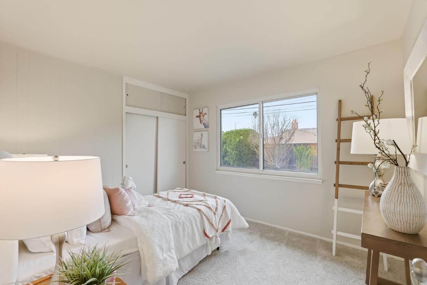 Detail Gallery Image 10 of 39 For 1795 Foxworthy Ave, San Jose,  CA 95124 - 6 Beds | 2/1 Baths