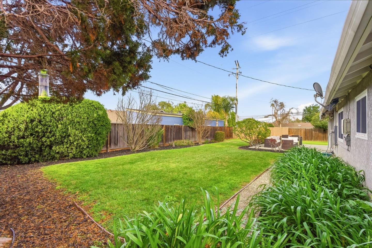 Detail Gallery Image 31 of 39 For 1795 Foxworthy Ave, San Jose,  CA 95124 - 6 Beds | 2/1 Baths