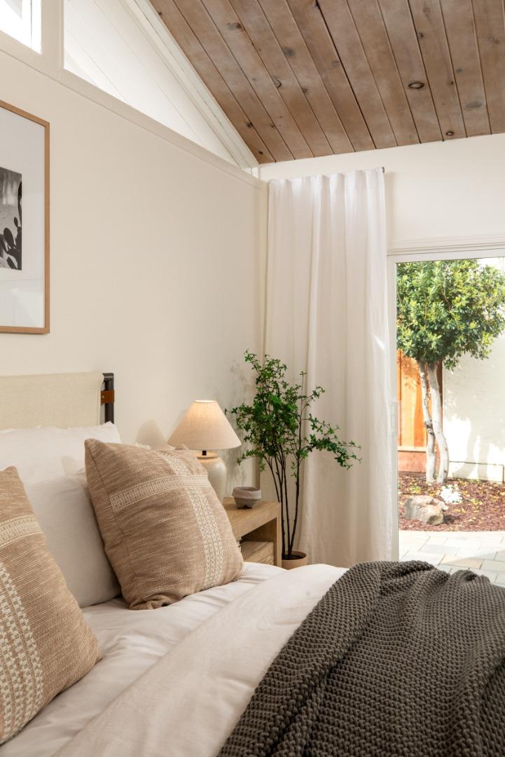 Detail Gallery Image 25 of 40 For 1006 E Evelyn Ave, Sunnyvale,  CA 94086 - 3 Beds | 2 Baths