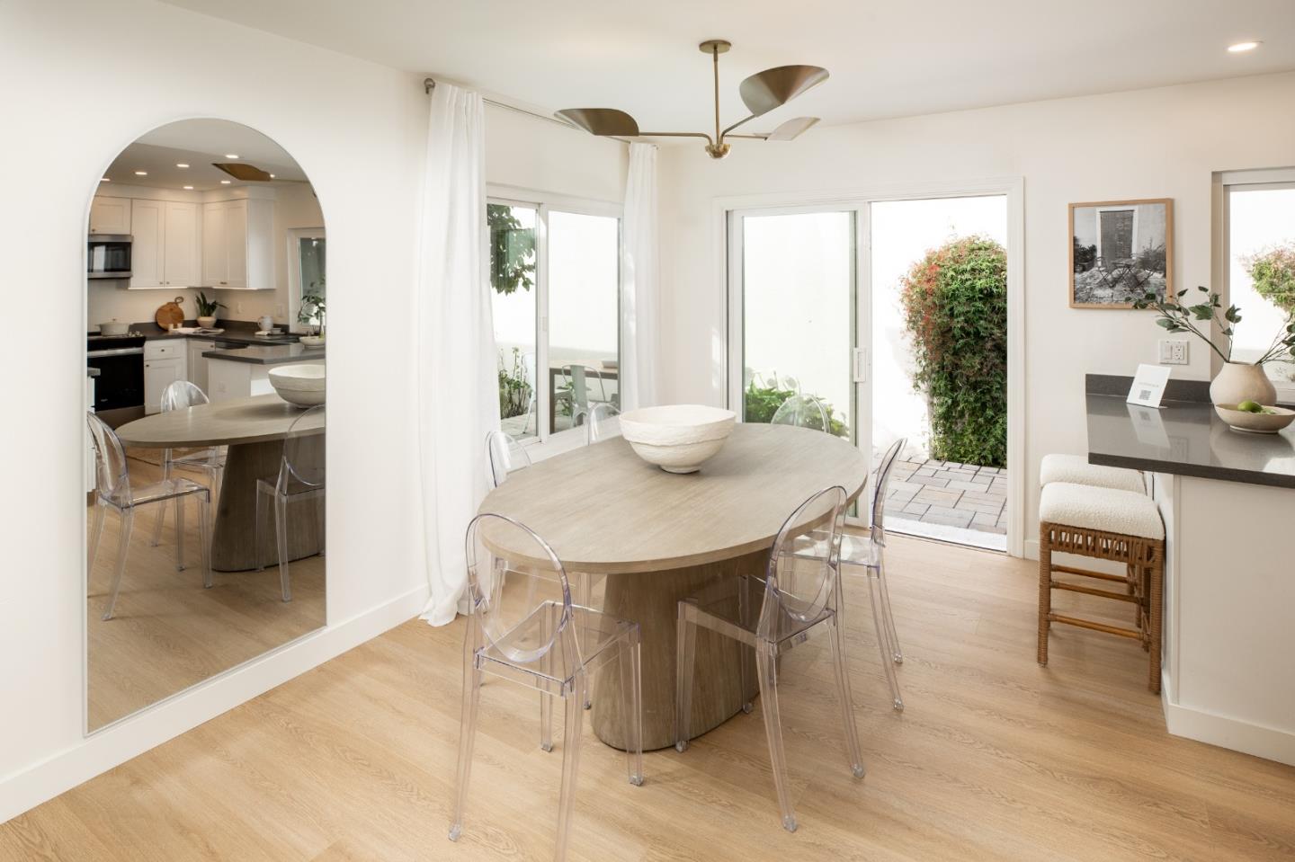 Detail Gallery Image 9 of 40 For 1006 E Evelyn Ave, Sunnyvale,  CA 94086 - 3 Beds | 2 Baths