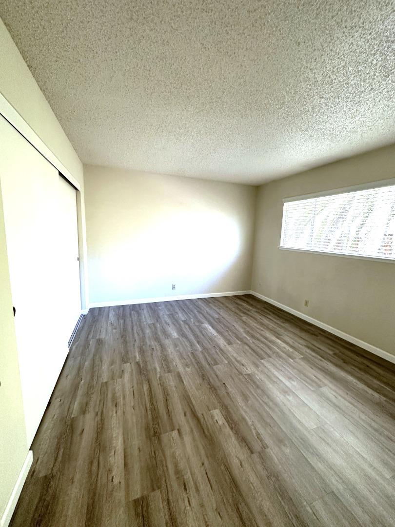 Detail Gallery Image 16 of 22 For 995 Henderson Ave, Sunnyvale,  CA 94086 - – Beds | – Baths