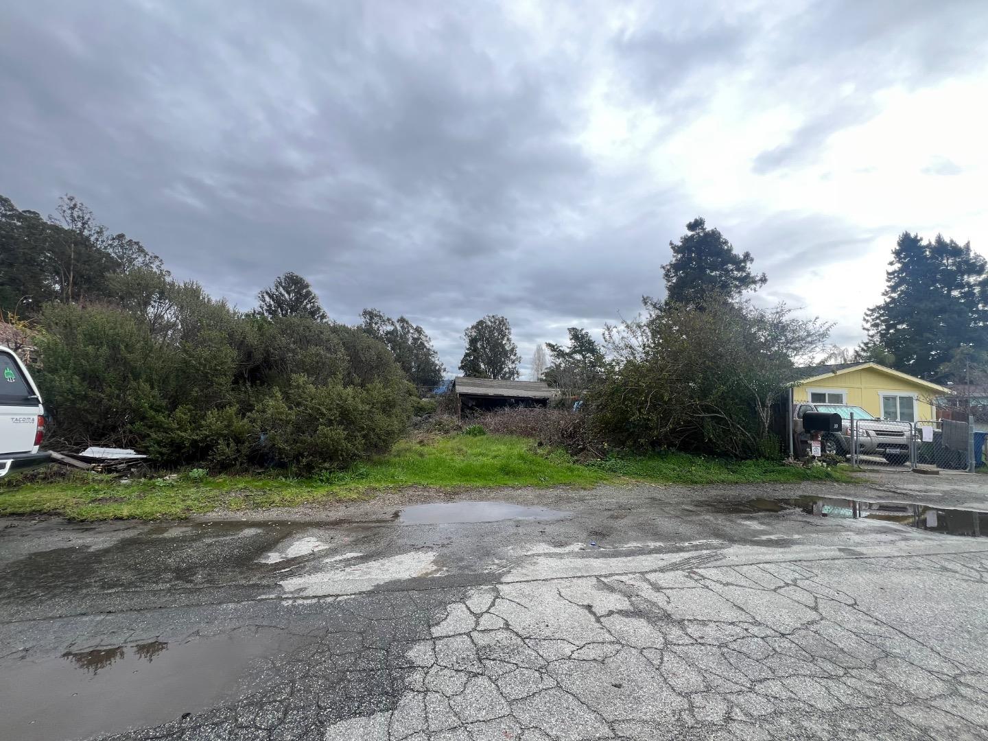 Detail Gallery Image 3 of 5 For 32 Crow Ave, Watsonville,  CA 95076 - – Beds | – Baths