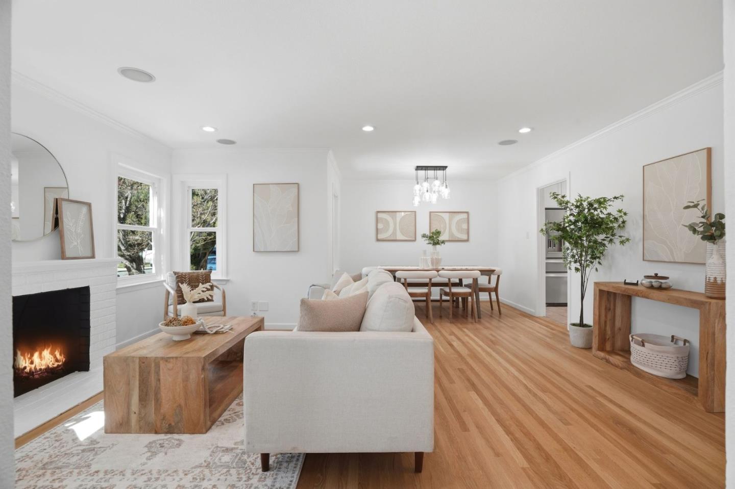 Detail Gallery Image 6 of 55 For 306 Schroeder St, Sunnyvale,  CA 94085 - 4 Beds | 2 Baths