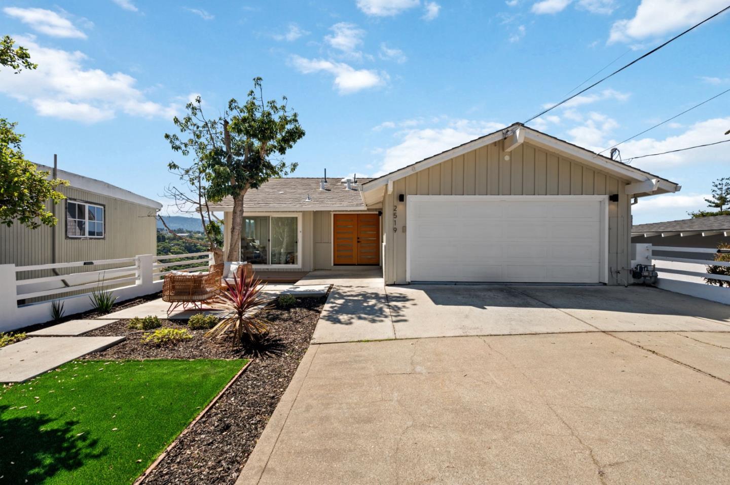 Front Image Thumbnail for ML82035927