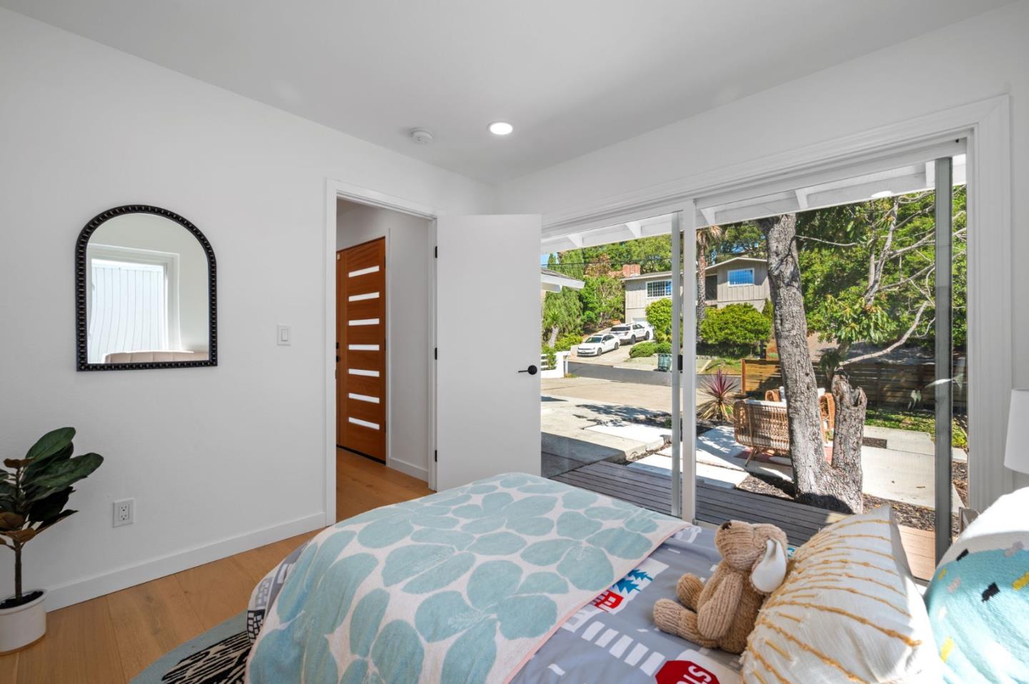 Detail Gallery Image 15 of 57 For 2519 Lincoln Ave, Belmont,  CA 94002 - 4 Beds | 3 Baths