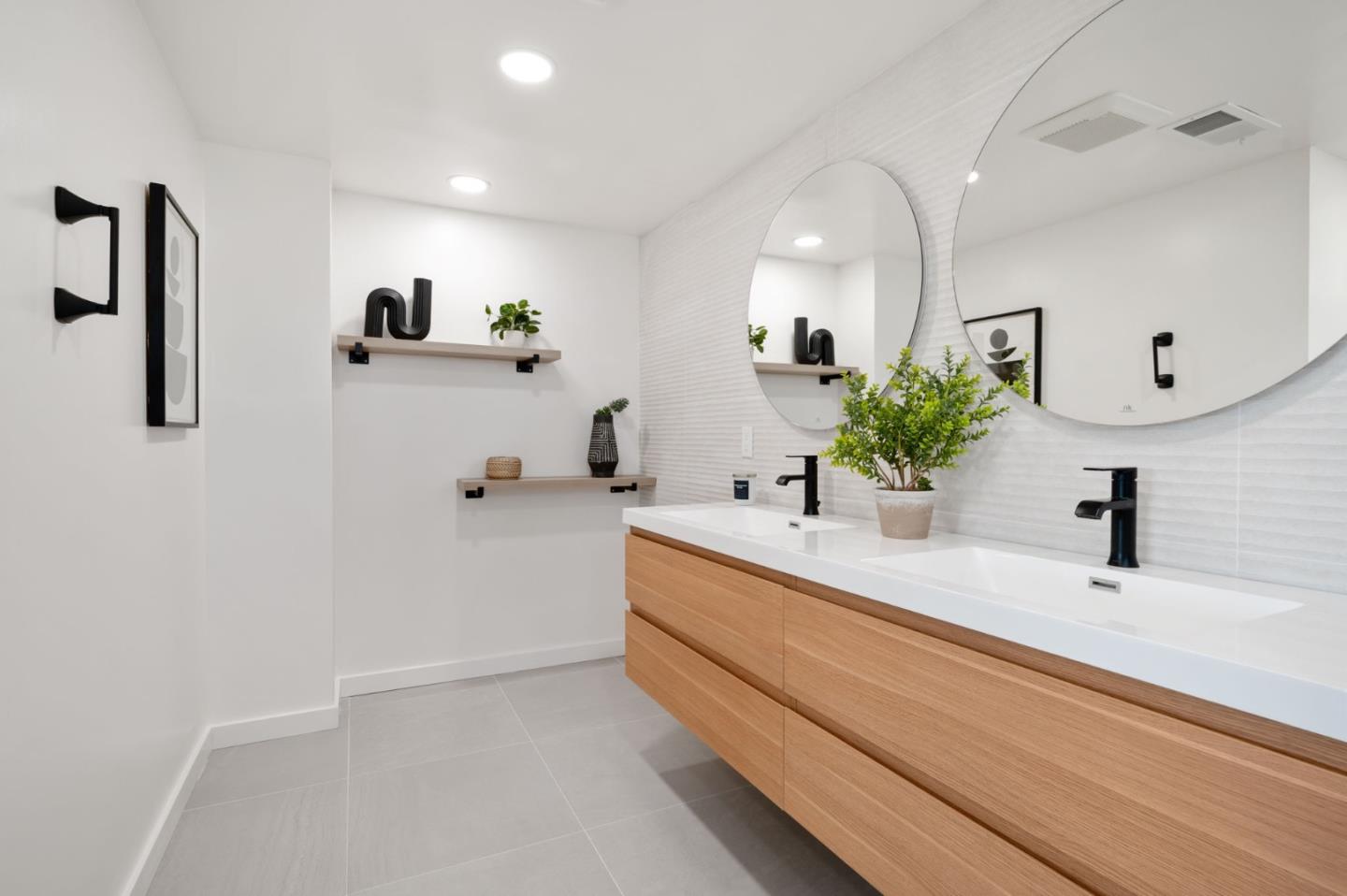 Detail Gallery Image 30 of 57 For 2519 Lincoln Ave, Belmont,  CA 94002 - 4 Beds | 3 Baths