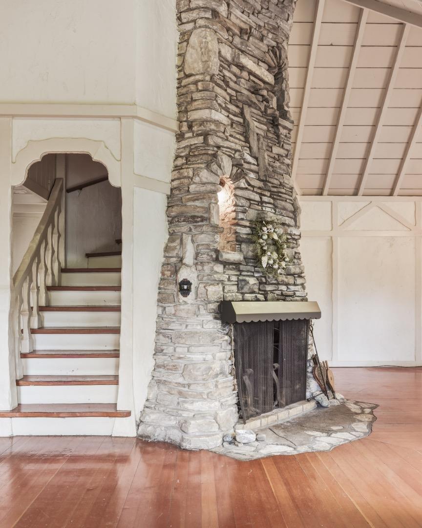 Detail Gallery Image 5 of 12 For 0 Ne Corner of Dolores & 11th Ave, Carmel,  CA 93921 - 2 Beds | 1 Baths