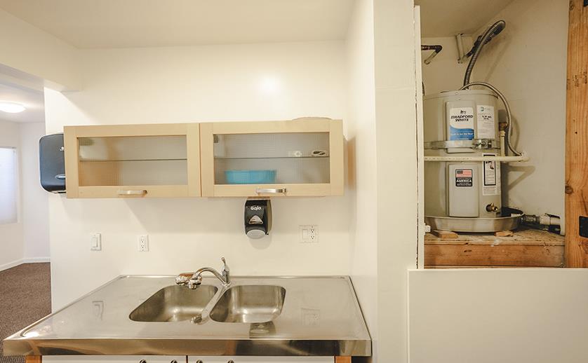 Detail Gallery Image 12 of 13 For 821 W El Camio Real, Mountain View,  CA 94040 - – Beds | – Baths