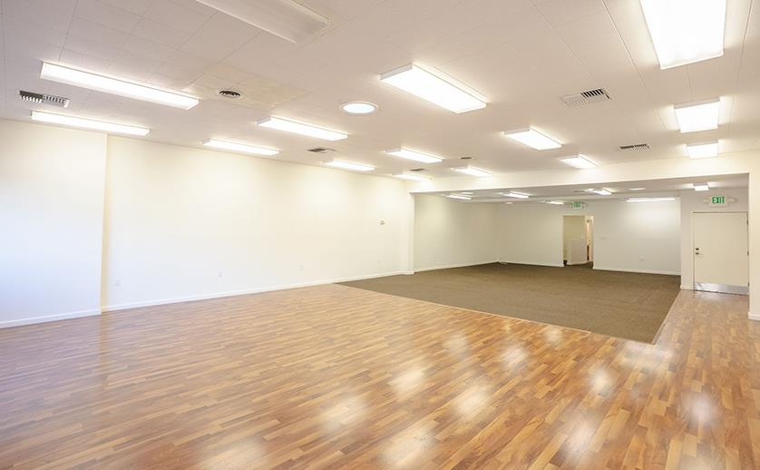 Detail Gallery Image 3 of 13 For 821 W El Camio Real, Mountain View,  CA 94040 - – Beds | – Baths