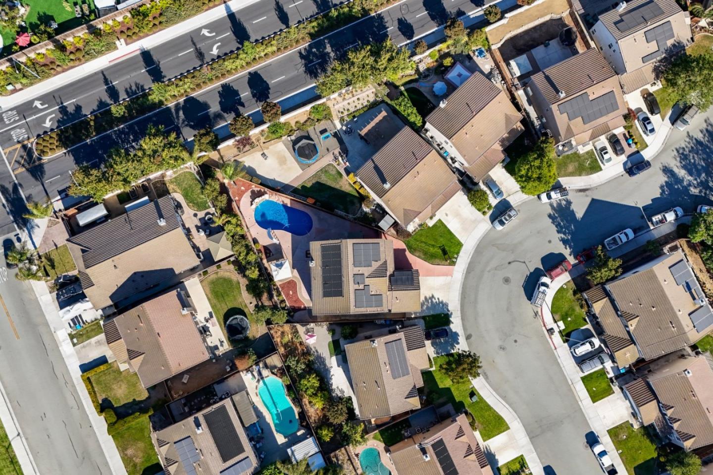 Detail Gallery Image 34 of 42 For 1740 Brentwood Ct, Hollister,  CA 95023 - 5 Beds | 3 Baths