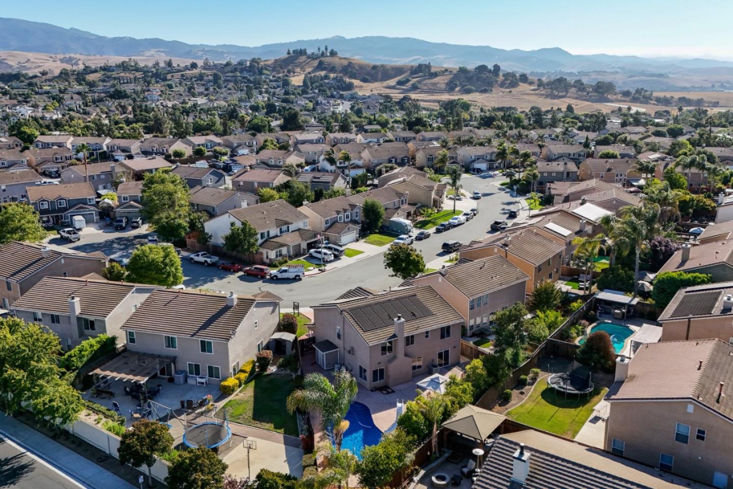 Detail Gallery Image 37 of 42 For 1740 Brentwood Ct, Hollister,  CA 95023 - 5 Beds | 3 Baths