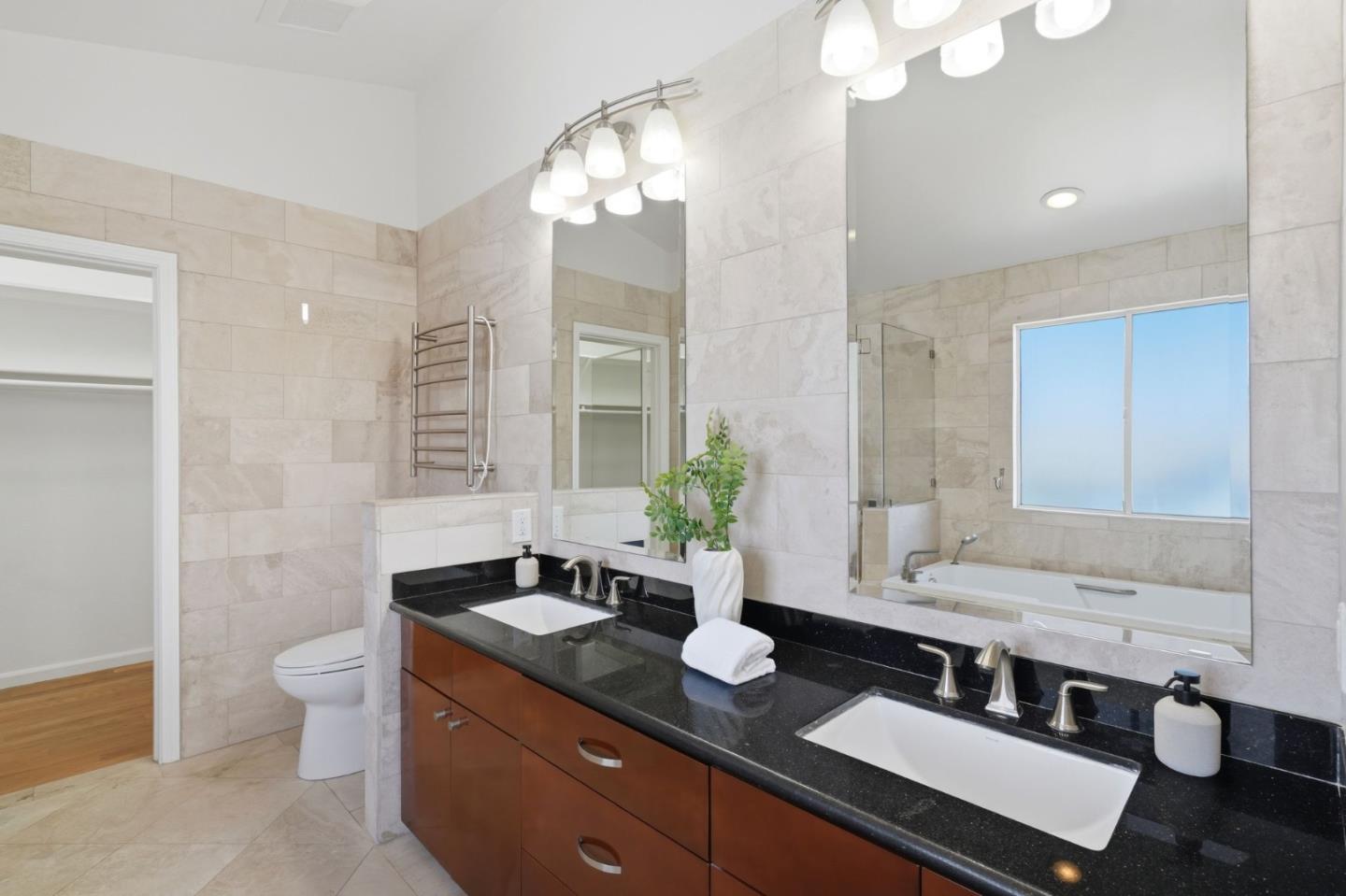 Detail Gallery Image 11 of 21 For 906 Windsor Hills Cir, San Jose,  CA 95123 - 3 Beds | 2/1 Baths