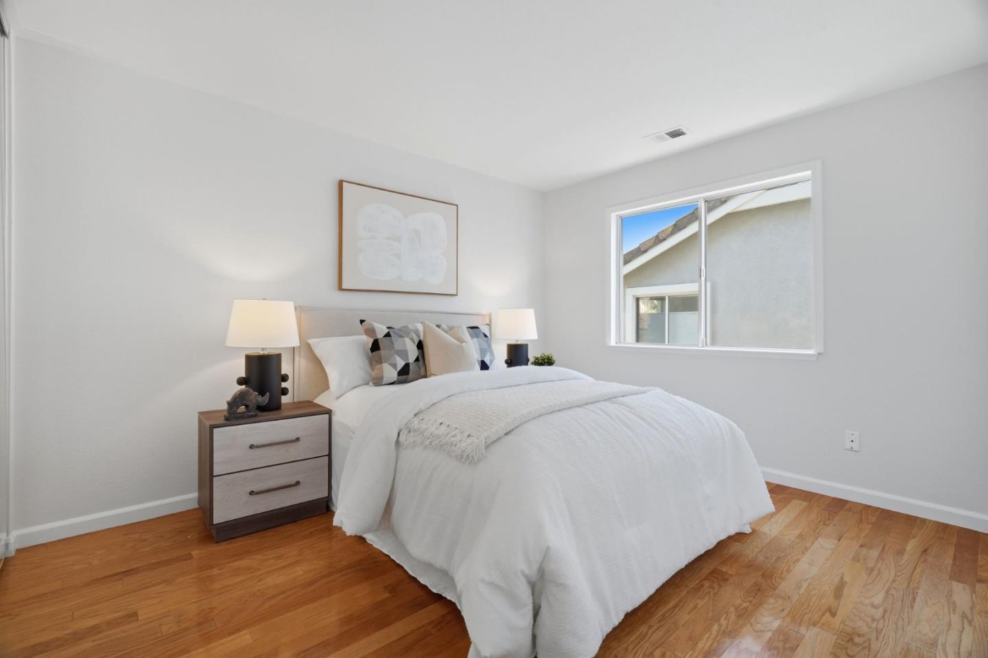 Detail Gallery Image 15 of 21 For 906 Windsor Hills Cir, San Jose,  CA 95123 - 3 Beds | 2/1 Baths