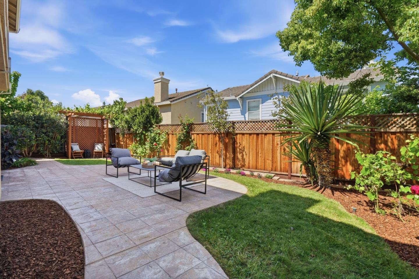 Detail Gallery Image 17 of 21 For 906 Windsor Hills Cir, San Jose,  CA 95123 - 3 Beds | 2/1 Baths