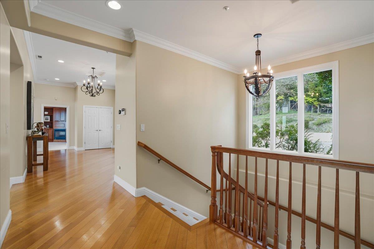 Detail Gallery Image 29 of 61 For 19975 Skyline Blvd, Los Gatos,  CA 95033 - 5 Beds | 3/2 Baths