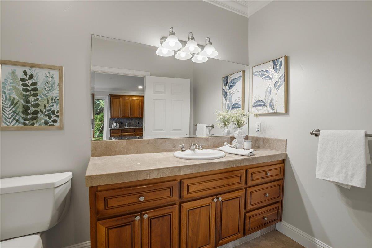 Detail Gallery Image 33 of 61 For 19975 Skyline Blvd, Los Gatos,  CA 95033 - 5 Beds | 3/2 Baths