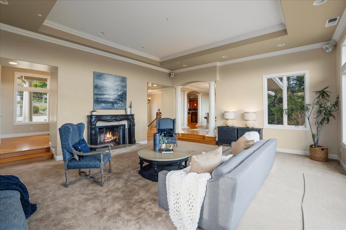 Detail Gallery Image 8 of 61 For 19975 Skyline Blvd, Los Gatos,  CA 95033 - 5 Beds | 3/2 Baths