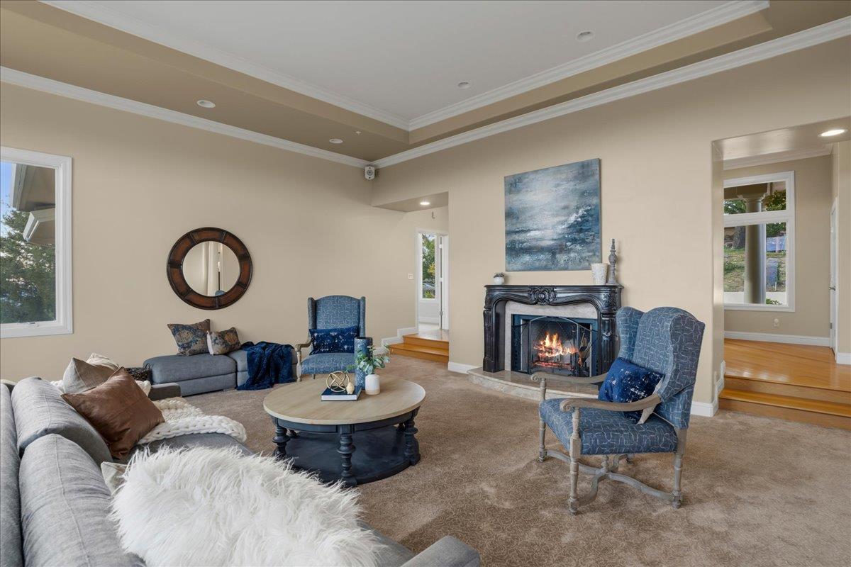 Detail Gallery Image 9 of 61 For 19975 Skyline Blvd, Los Gatos,  CA 95033 - 5 Beds | 3/2 Baths