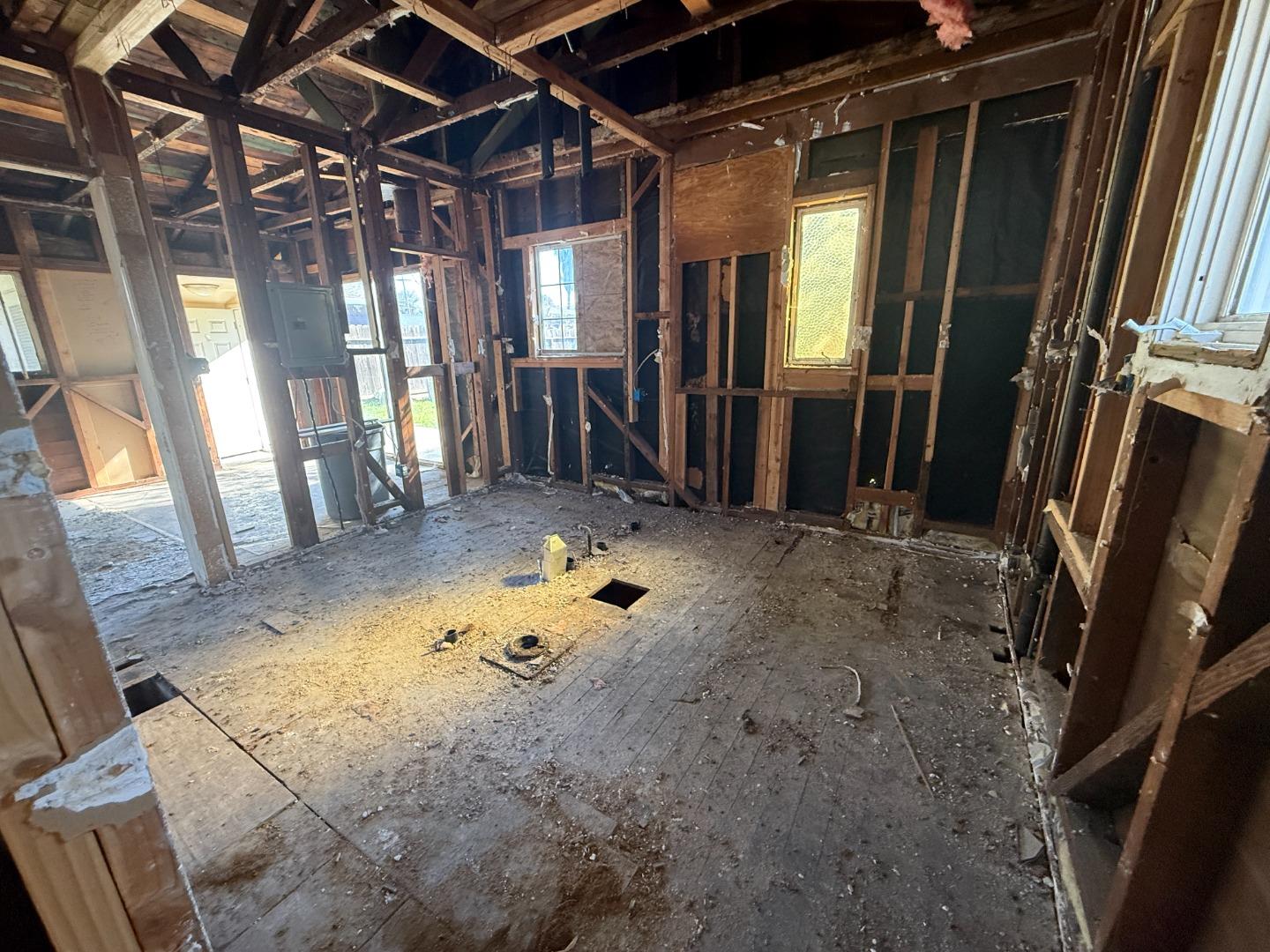 Detail Gallery Image 21 of 34 For 1490 Davis St, San Jose,  CA 95126 - 3 Beds | 1 Baths