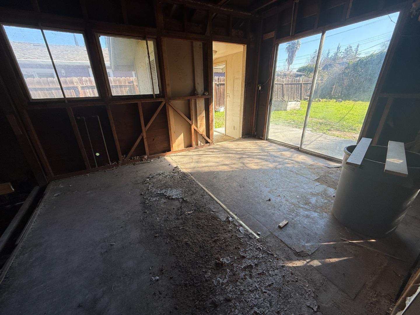 Detail Gallery Image 22 of 34 For 1490 Davis St, San Jose,  CA 95126 - 3 Beds | 1 Baths