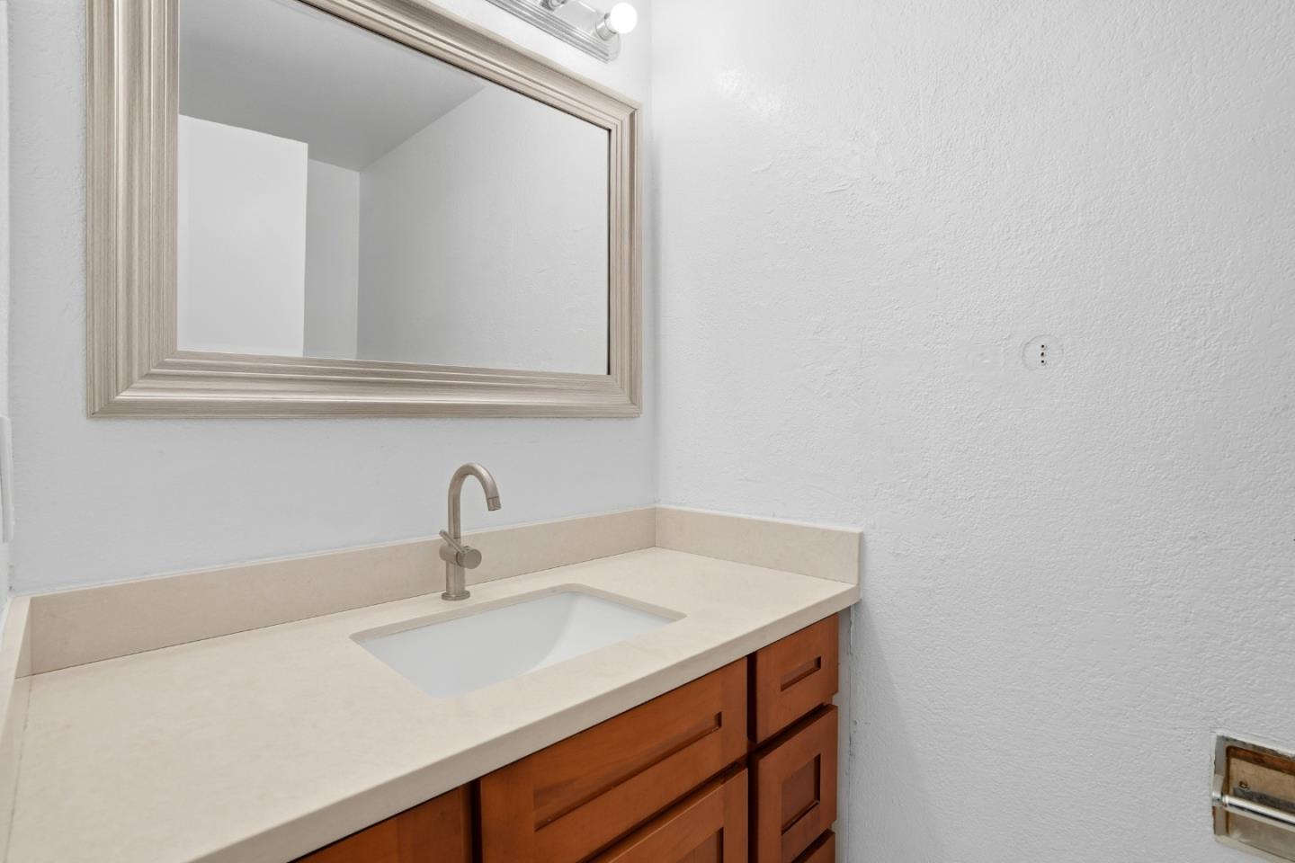 Detail Gallery Image 28 of 32 For 161 Edgewater Pl, Pittsburg,  CA 94565 - 4 Beds | 2 Baths