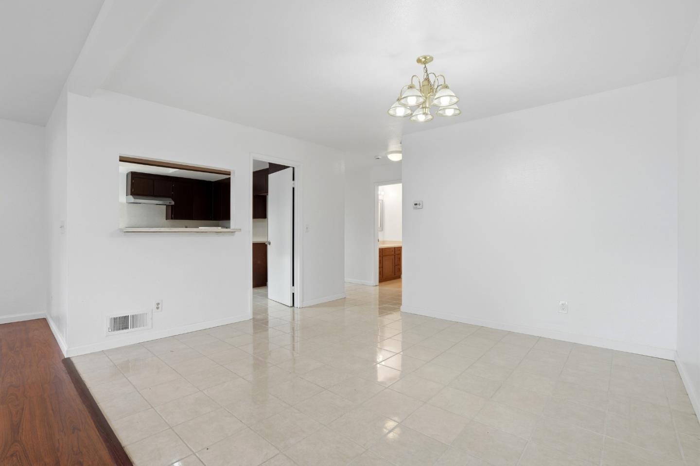 Detail Gallery Image 31 of 32 For 161 Edgewater Pl, Pittsburg,  CA 94565 - 4 Beds | 2 Baths