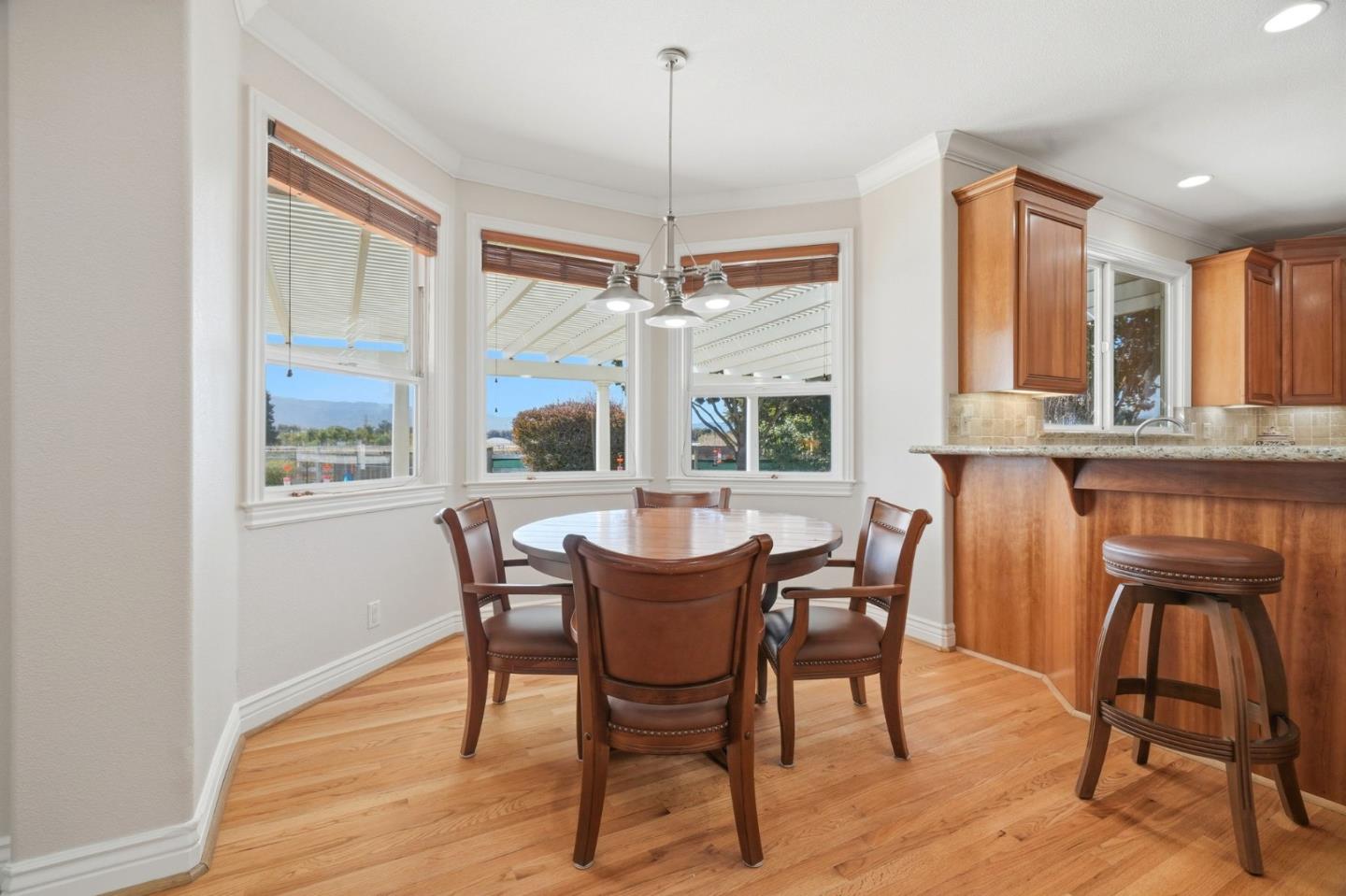 Detail Gallery Image 10 of 50 For 730 Lepa Ct, Gilroy,  CA 95020 - 4 Beds | 3 Baths