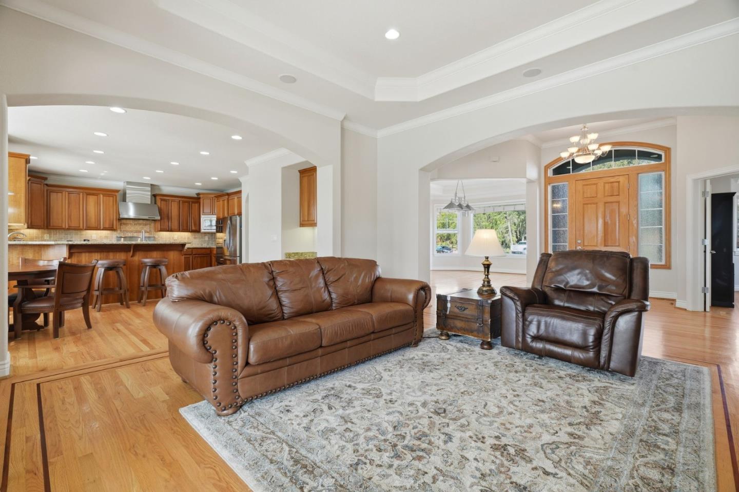 Detail Gallery Image 6 of 50 For 730 Lepa Ct, Gilroy,  CA 95020 - 4 Beds | 3 Baths