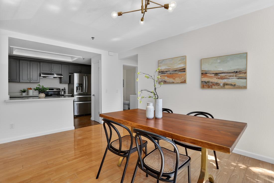 Detail Gallery Image 6 of 35 For 10259 Nile Dr, Cupertino,  CA 95014 - 2 Beds | 2 Baths