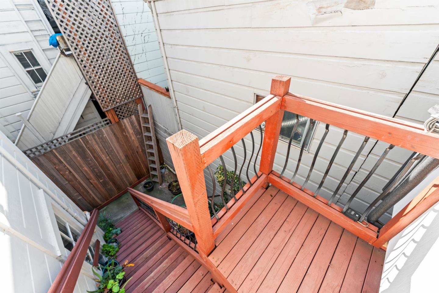 Detail Gallery Image 23 of 30 For 483 Oak St, San Francisco,  CA 94102 - 4 Beds | 2 Baths