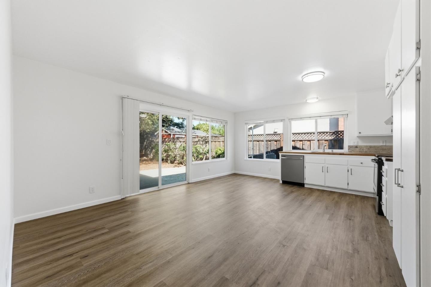 Detail Gallery Image 11 of 36 For 5349 Entrada Oleandros, San Jose,  CA 95123 - 3 Beds | 2 Baths